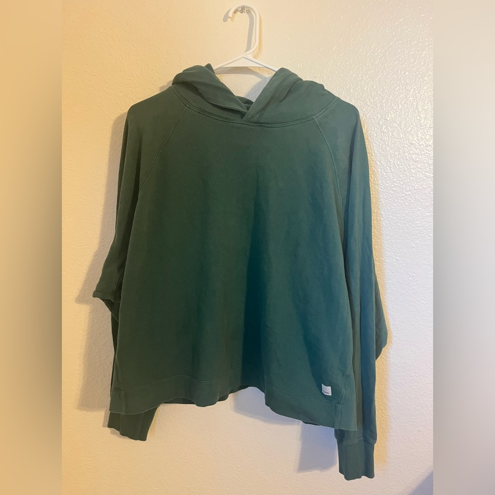 Vuori cropped hoodie